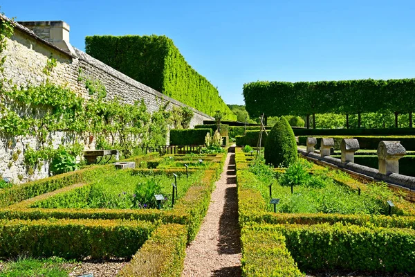 Villarceaux, França - 15 de maio de 2019: castelo histórico — Fotografia de Stock