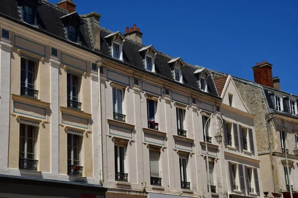 Pontoise, França - 2 de junho de 2019: cidade histórica — Fotografia de Stock