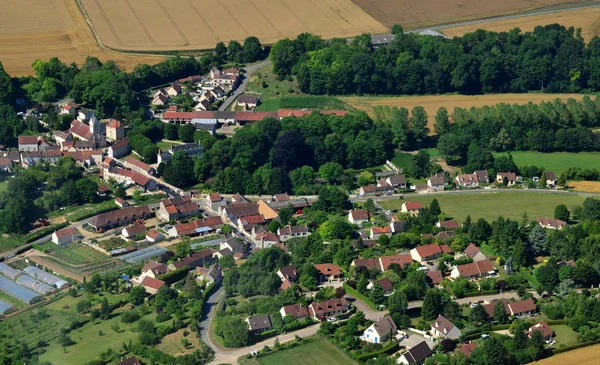 Sailly, Frankreich - 7. Juli 2017: Luftbild des Dorfes — Stockfoto