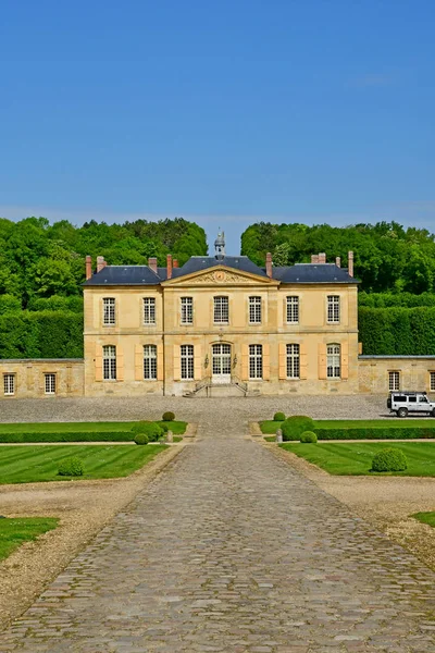 Condecourt, França - 24 de maio de 2019: Villette castle — Fotografia de Stock