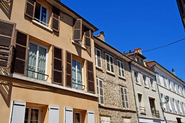 Pontoise, Francia - 2 de junio de 2019: ciudad histórica — Foto de Stock