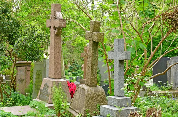 Londres, Angleterre - 6 mai 2019 : cimetière de Highgate — Photo