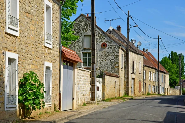 Sagy, Francja-maj 24 2019: centrum wsi — Zdjęcie stockowe
