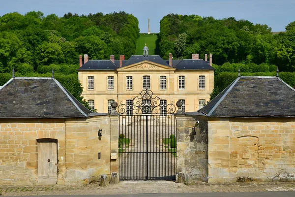 Condecourt, França - 24 de maio de 2019: Villette castle — Fotografia de Stock