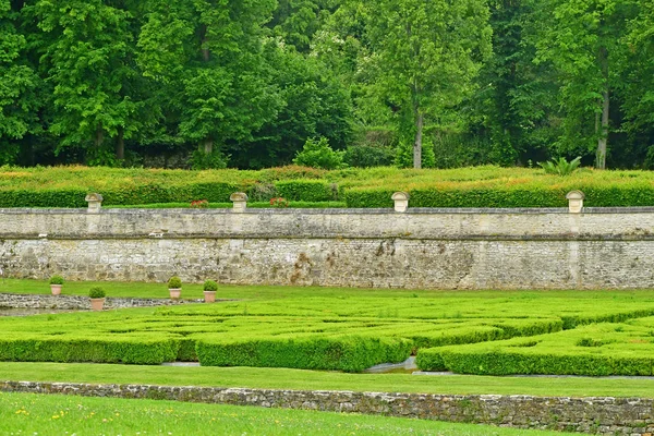 Villarceaux, Francie-červen 9 2019: historický hrad — Stock fotografie