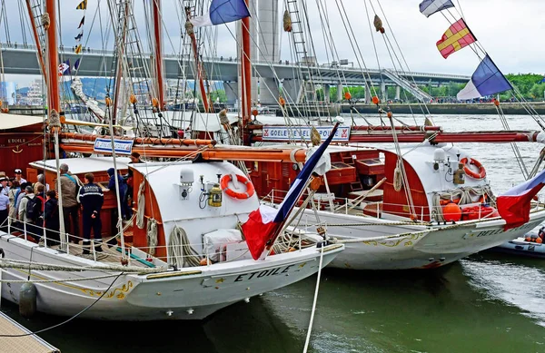 Rouen, Frankrijk-juni 10 2019: l Etoile in de Armada de Rouen — Stockfoto