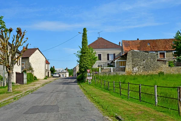 Sagy, France - may 24 2019 : village center — Stock Photo, Image