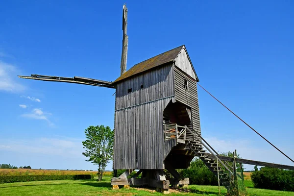 Oucques la Nouvelle; France - june 30 2019: Lory mill — 스톡 사진