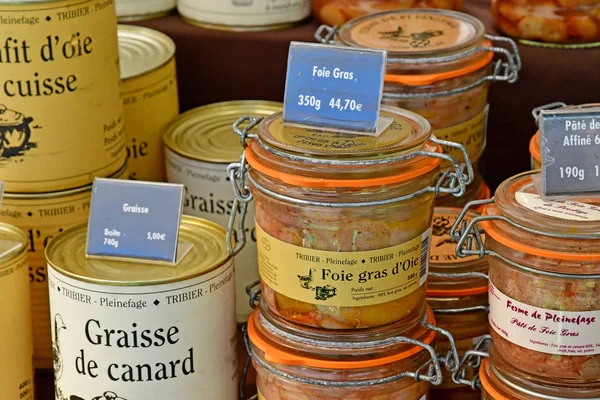 Jouy en josas; France - june 1 2019 : the farmhouse market — Stock Photo, Image