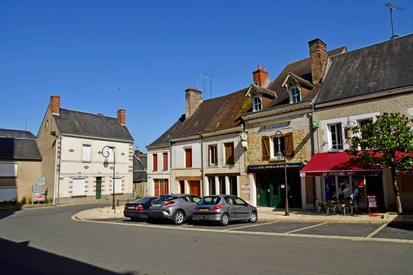 Lunay Francja-Czerwiec 30 2019: centrum wsi — Zdjęcie stockowe