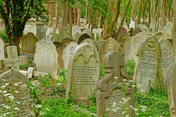 Londres, Angleterre - 6 mai 2019 : cimetière de Highgate — Photo