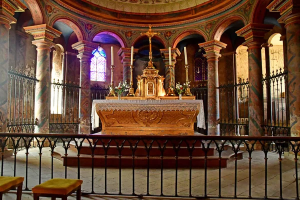 Lunay; Francia - 30 de junio de 2019: Iglesia de San Martín —  Fotos de Stock