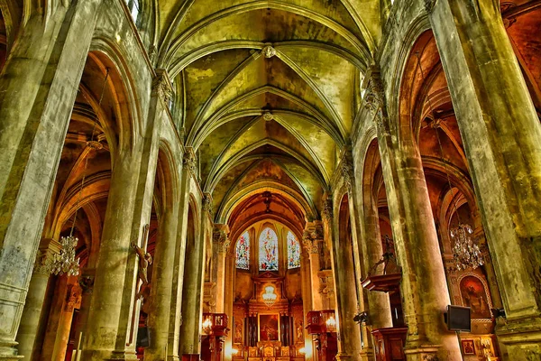 Pontoise, Francia - 2 de junio de 2019: Catedral de San Maclou — Foto de Stock