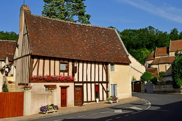 Lavardin Frankrijk-juni 30 2019: pittoresk oud dorp — Stockfoto