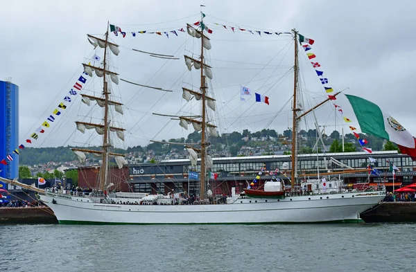 Rouen, Francja-czerwiec 10 2019: Armada de Rouen — Zdjęcie stockowe