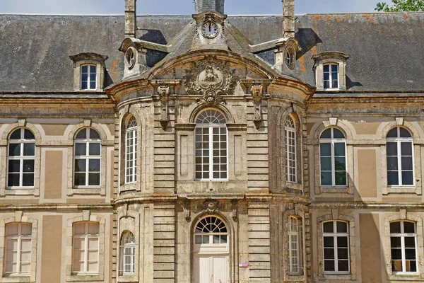 Chateaudun; Francie-červen 30 2019: všeobecná nemocnice — Stock fotografie