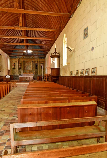 Villiers sur Loir; Francia - 30 de junio de 2019: Iglesia de San Hilario — Foto de Stock