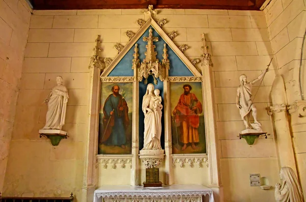 Villiers sur Loir; Francia - 30 de junio de 2019: Iglesia de San Hilario — Foto de Stock