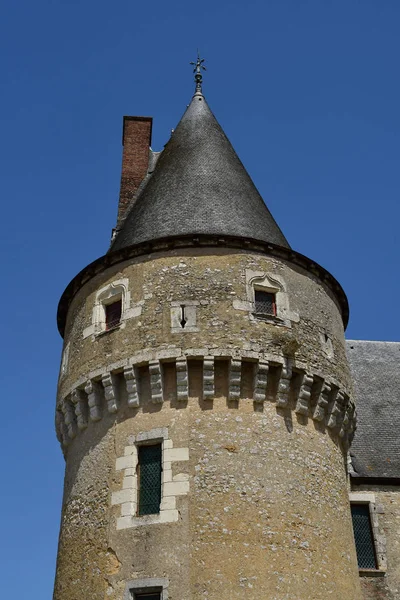 Fougeres sur Bievre; Frankrike - 30 juni 2019: medeltida slott — Stockfoto