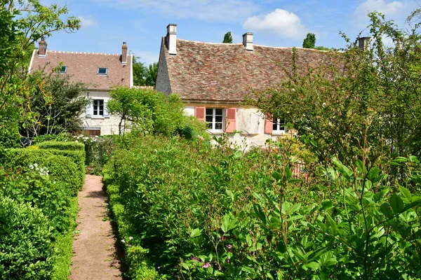 Wy DIT Joli wsi; Francja-24 2019 maja: mała wioska — Zdjęcie stockowe
