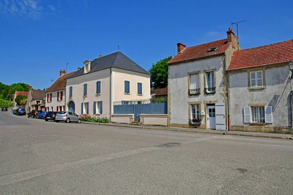 Avernes, France - 24 mai 2019 : centre du village — Photo