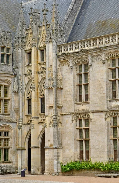 Chateaudun; France - june 30 2019: the gothic castle — Stock Photo, Image