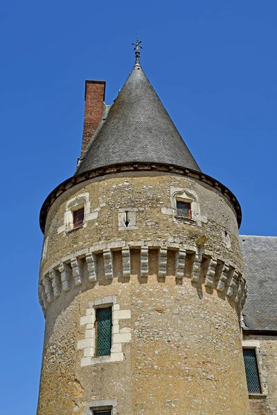 Fougeres sur Bievre; Frankrike - 30 juni 2019: medeltida slott — Stockfoto