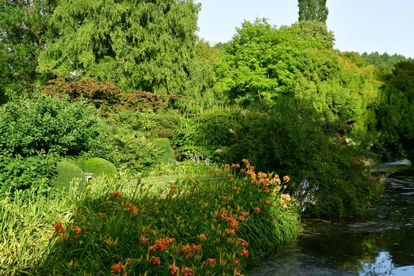 Sasnieres; Francia - 30 de junio de 2019: du Plessis Sasnieres garden —  Fotos de Stock