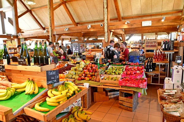Jouy en josas; Francia - 1 de junio de 2019: el mercado de las casas rurales —  Fotos de Stock