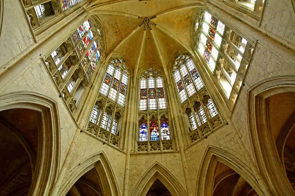 Vendome; France - june 28 2019: the Trinity Abbey of Vendome — Stock Photo, Image