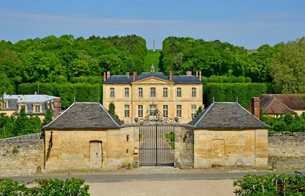Condecourt, Franciaország-május 24 2019: Villette Castle — Stock Fotó