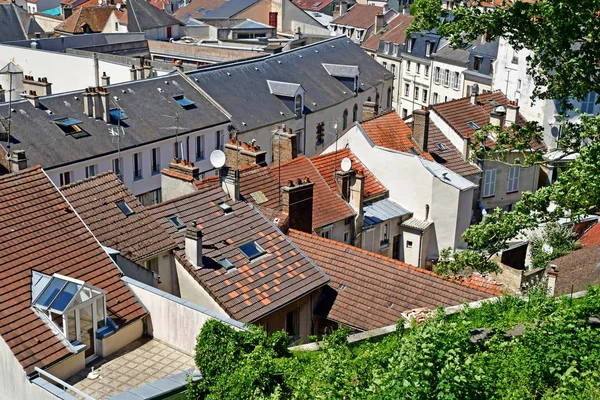 Pontoise, Francie-Červen 2 2019: historické město — Stock fotografie