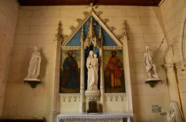 Villiers sur Loir; France - june 30 2019: Saint Hilaire church — Stock Photo, Image