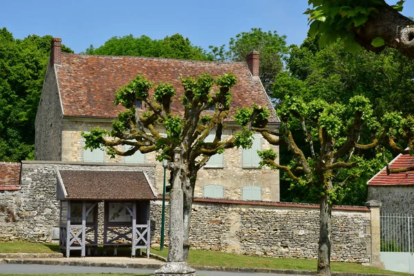 Gadancourt, Francie-květen 24 2019: vesnické centrum — Stock fotografie