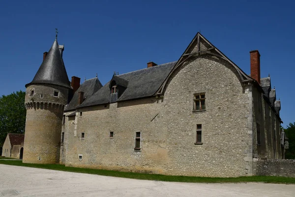 Fougeres sur Bievre；France - june 30 2019：medieval castle — 图库照片