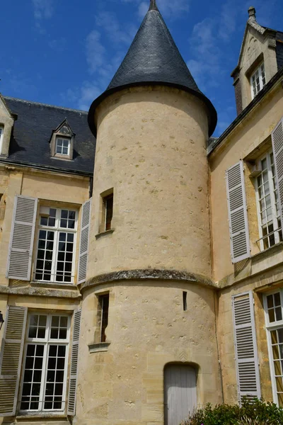 Themericourt; Francia - 24 maggio 2019: castello — Foto Stock