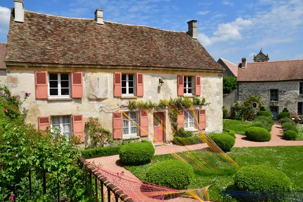 Wy dit joli village; france - 24. Mai 2019: das kleine Dorf — Stockfoto