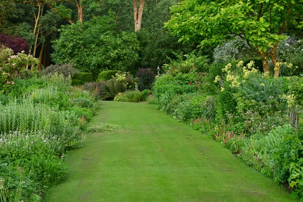 Sasnieres；France - june 30 2019：du Plessis Sasnieres garden — 图库照片