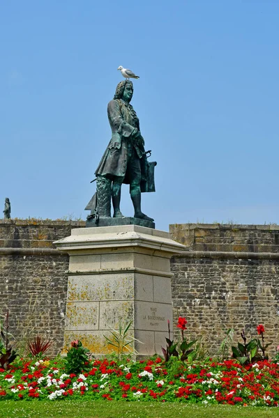 Saint-Malo; Francie-červenec 28 2019: malebné město v létě — Stock fotografie