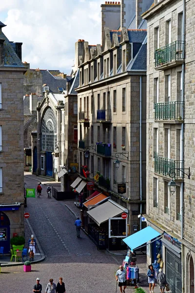 Saint-Malo; Francie-červenec 28 2019: malebné město v létě — Stock fotografie