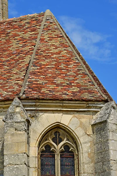 Гаданкур, Франция - 24 мая 2019 года: церковь Святого Мартина — стоковое фото