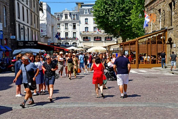 Saint-Malo; Francie-červenec 28 2019: malebné město v létě — Stock fotografie