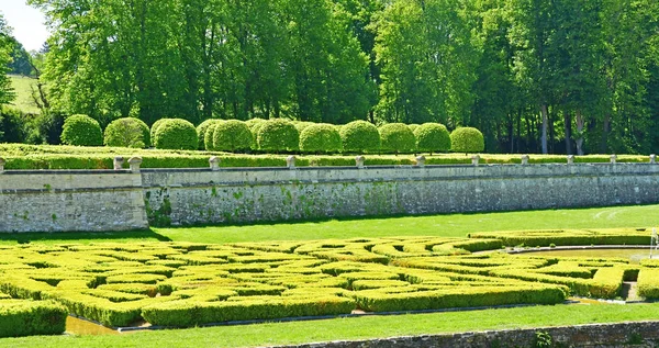 Villarceaux, Francja-maj 15 2019: historyczny zamek — Zdjęcie stockowe