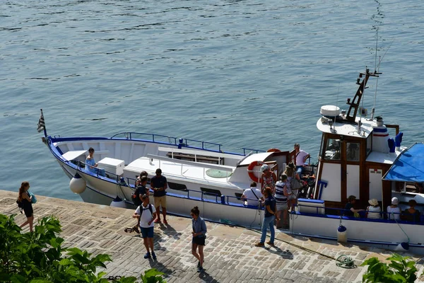 Saint Malo; França - 28 de julho de 2019: cidade pitoresca no verão — Fotografia de Stock