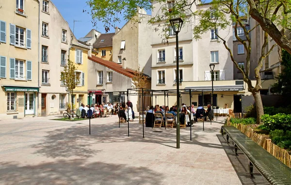 Saint Germain en Laye; Francia - 20 de abril de 2019: centro de la ciudad — Foto de Stock