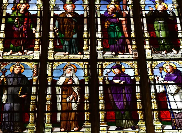 Pontoise, França - 2 de junho de 2019: Catedral de Saint Maclou — Fotografia de Stock