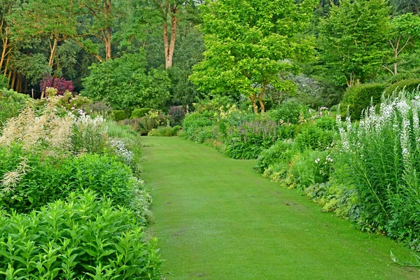 Sasnieres; Francie - červen 30 2019: du Plessis Sasnieres garden — Stock fotografie