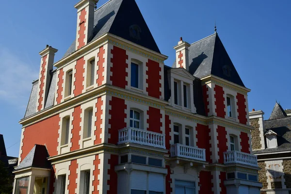 Saint Malo; França - 28 de julho de 2019: cidade pitoresca no verão — Fotografia de Stock