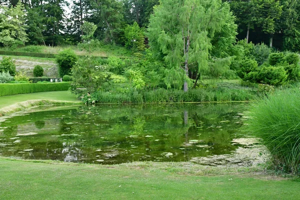 Sasnieres; Francia - 30 de junio de 2019: du Plessis Sasnieres garden —  Fotos de Stock