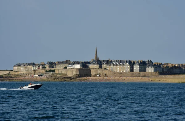 Saint Malo; Frankreich - 28. Juli 2019: malerische Stadt im Sommer — Stockfoto